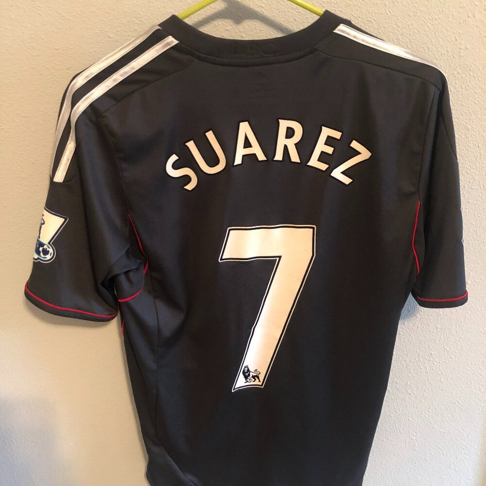 Luis Suarez Black Liverpool Kit